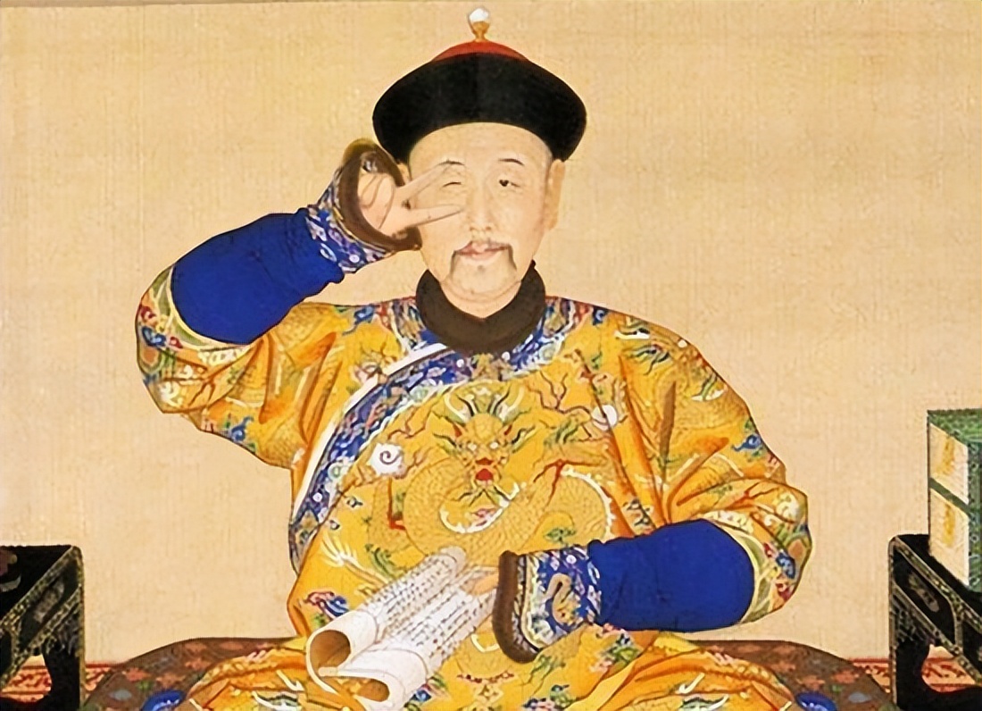 马踏飞燕玩偶引争议,马踏飞燕丑萌玩偶火出圈