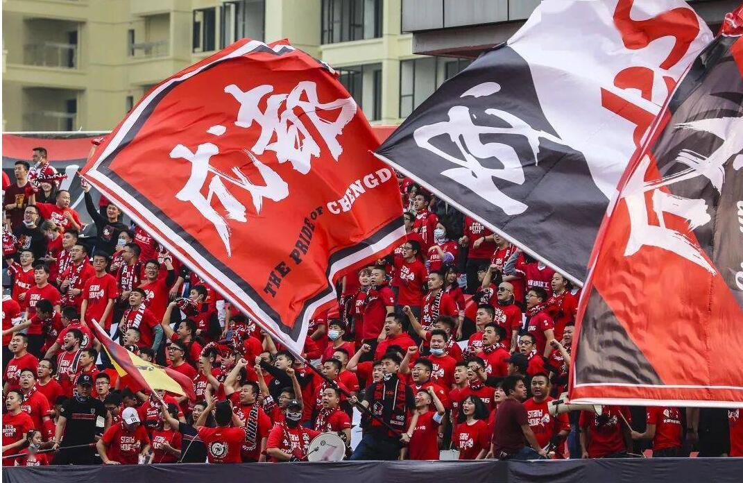 成都蓉城开启海外拉练，艾克森、唐淼、董岩峰加盟，多名球员加入