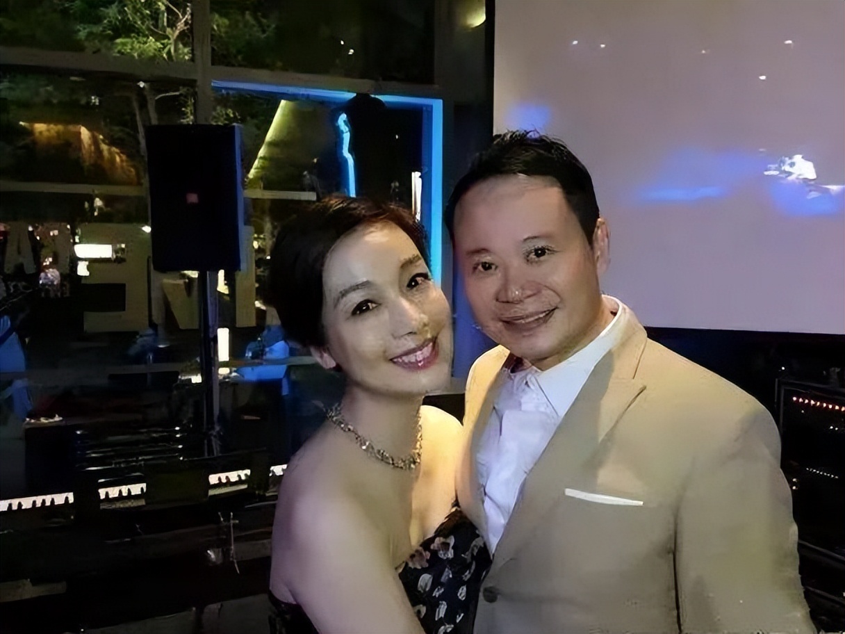 百年润发江美仪广告,女星江美仪