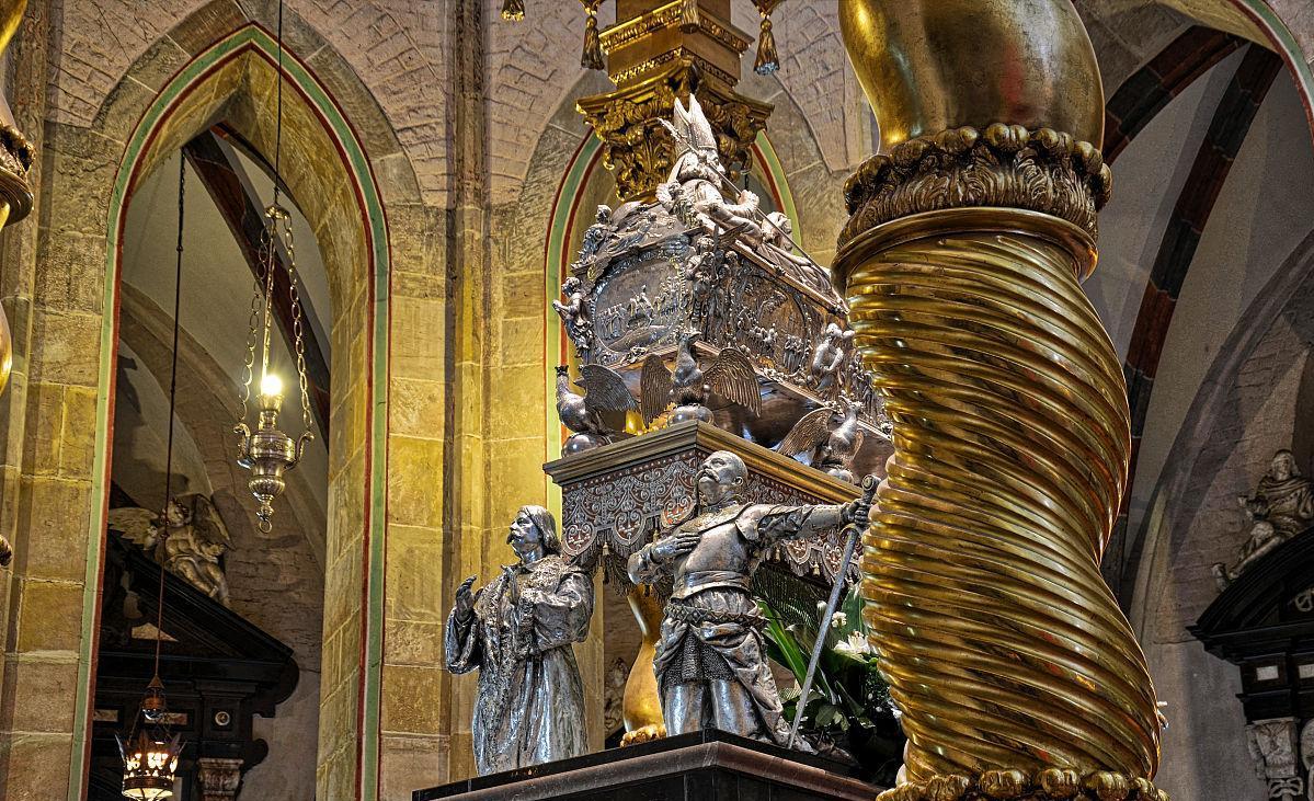 五世纪早期，克劳迪通过追求诗歌创作，是否可以达到美德的顶峰？