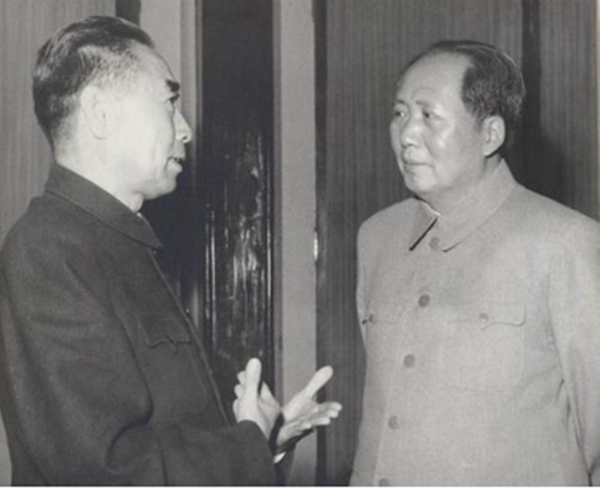 1972年陈毅追悼会上,毛主席看到一老人所作挽联:给他安排工作