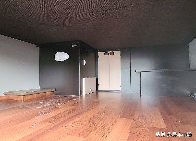 丰田考斯特房车七座2020款多少钱,丰田考斯特柴油房车2019款超豪华