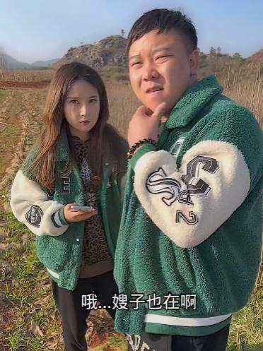 小伙自创台球杆法挑战丁俊晖,仙人杆法挑战丁俊晖原视频