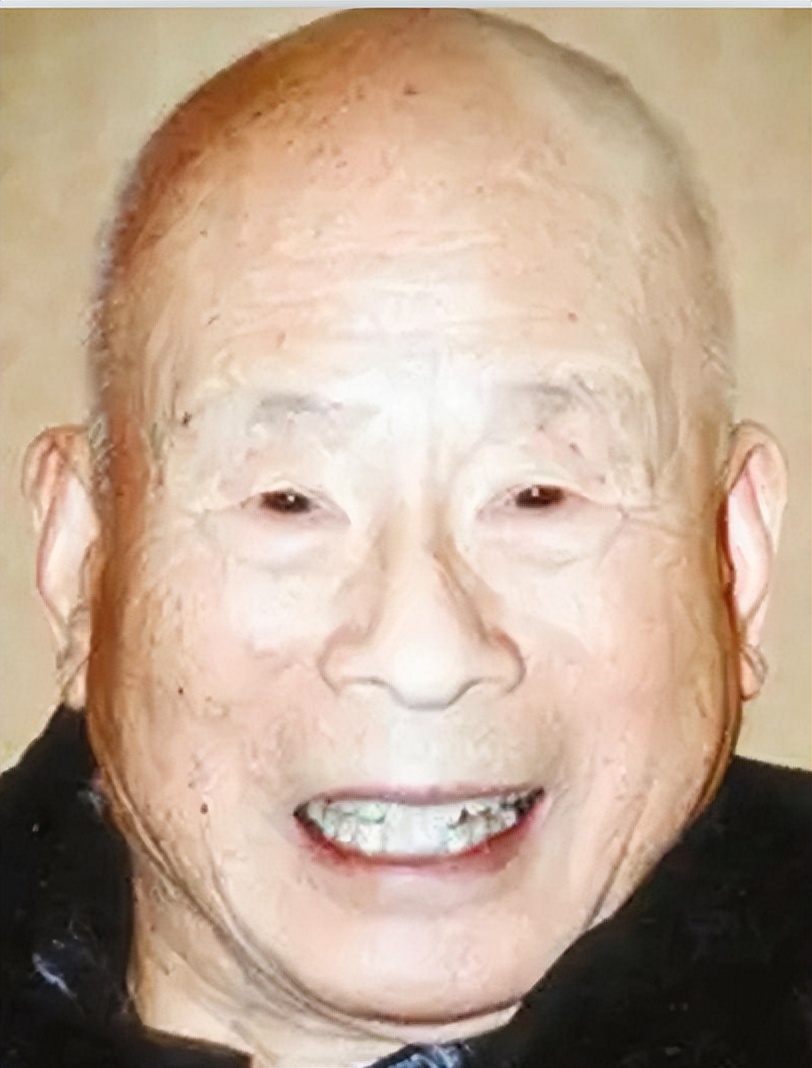 他1978年被调至北京，对*国锋华**抱怨：我到天津屁股还没坐稳