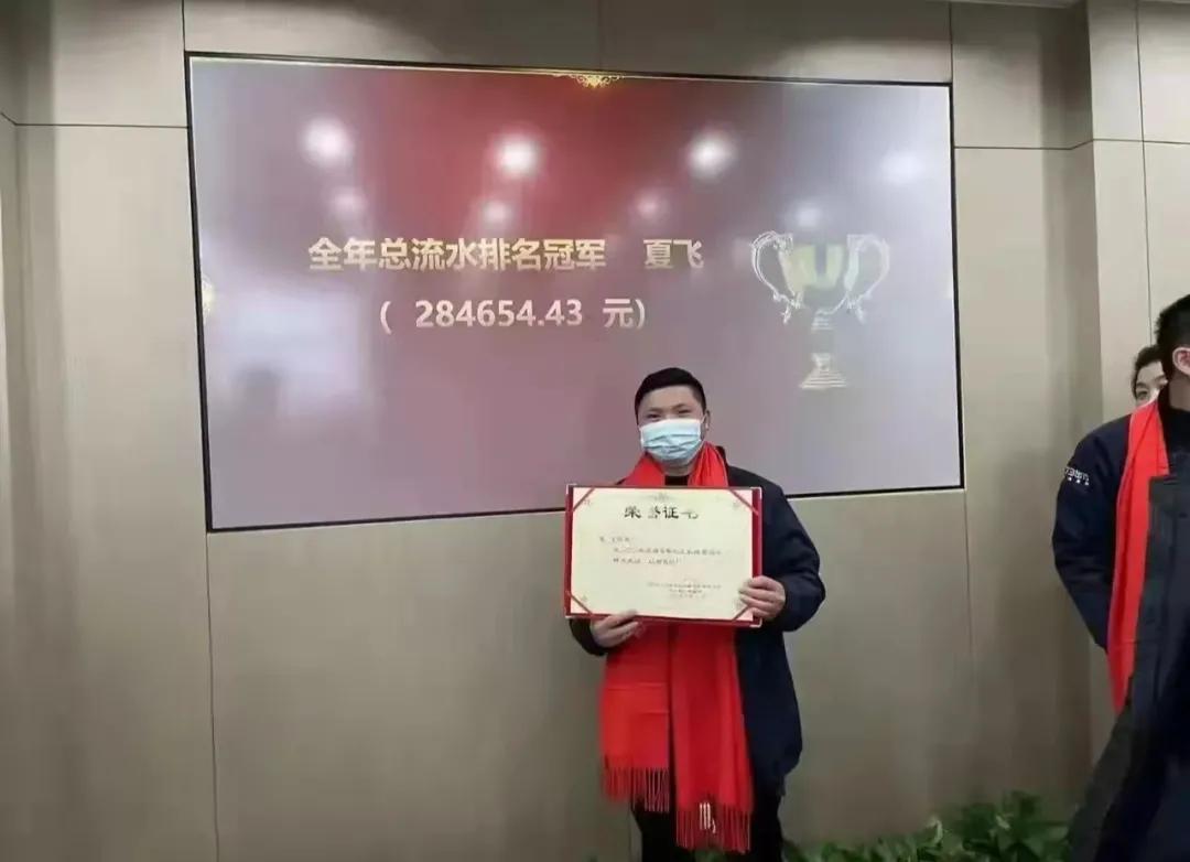 跑滴滴10年能赚400万吗,跑滴滴一年能赚多少钱