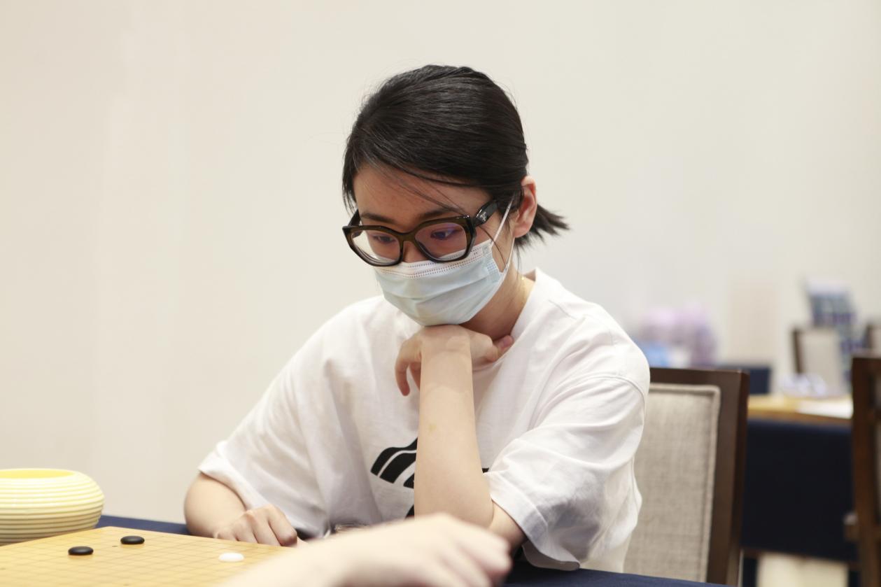 吴依铭於之莹最新对局,亚运於之莹