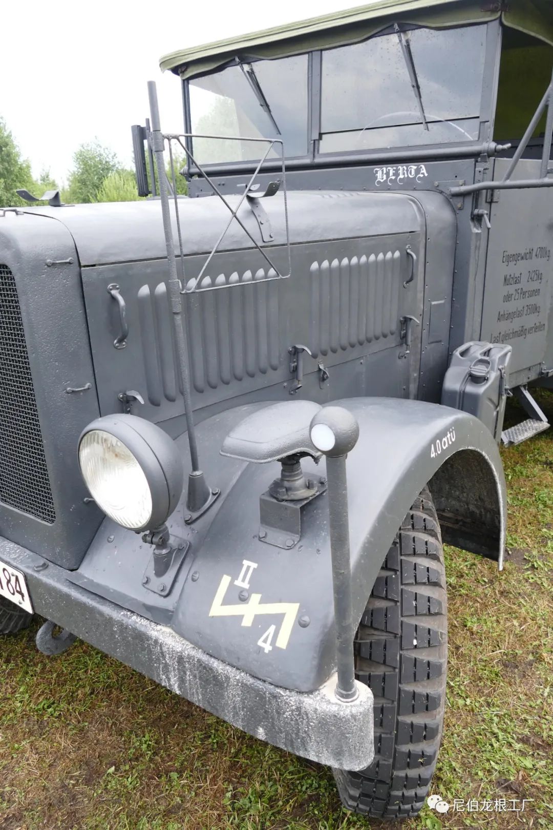 德国上世纪八驱军用重型卡车,德国重型军用越野卡车详细讲解