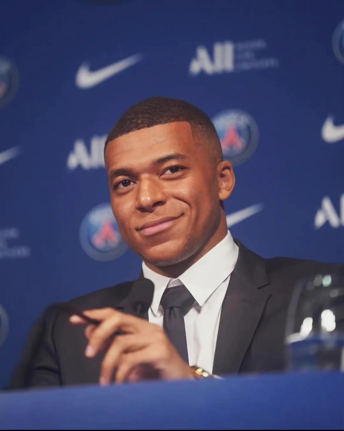 世界足坛第一中场大师,世界足坛年轻一代领军人物