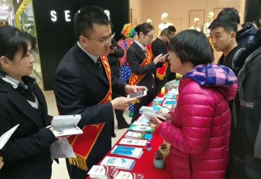 银行卡被冻结能销卡取现金么,银行卡被冻结可以销卡吗