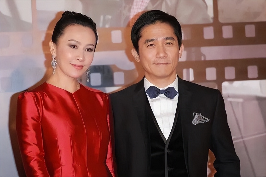 我国首批丁克族老年生病无人照顾,最早丁克族的真实现状