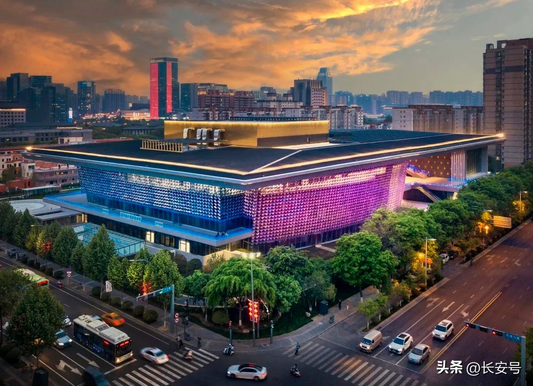 经发集团重点项目建设,成都经开发展集团战略