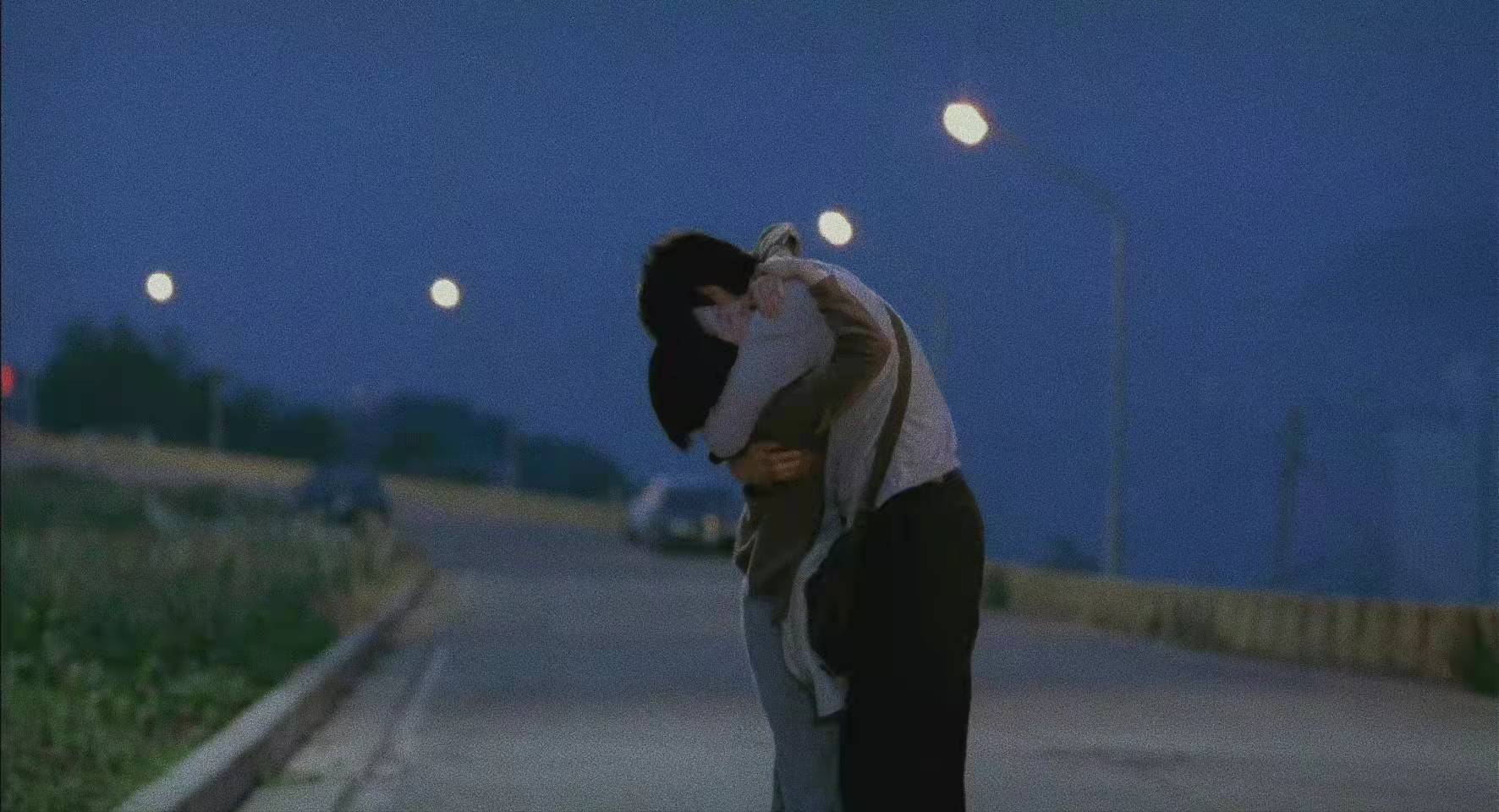 可以收藏很久的热搜句子,最近很火的热搜句子