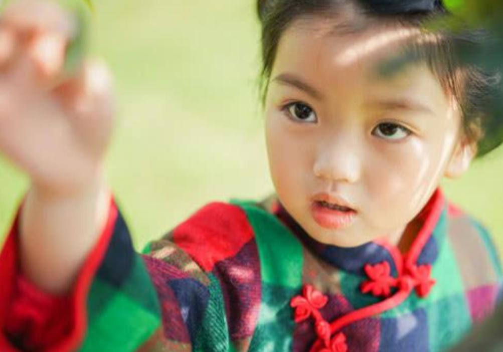 阿拉蕾长大后的样子9岁,阿拉蕾可爱萌娃