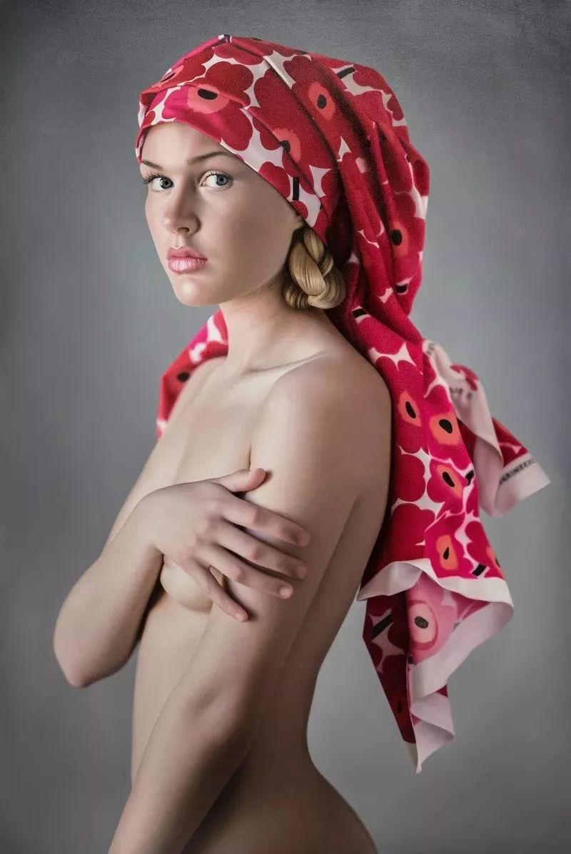 美女画家挑战冷军，画少女人体，放大10倍看细节让网友不淡定