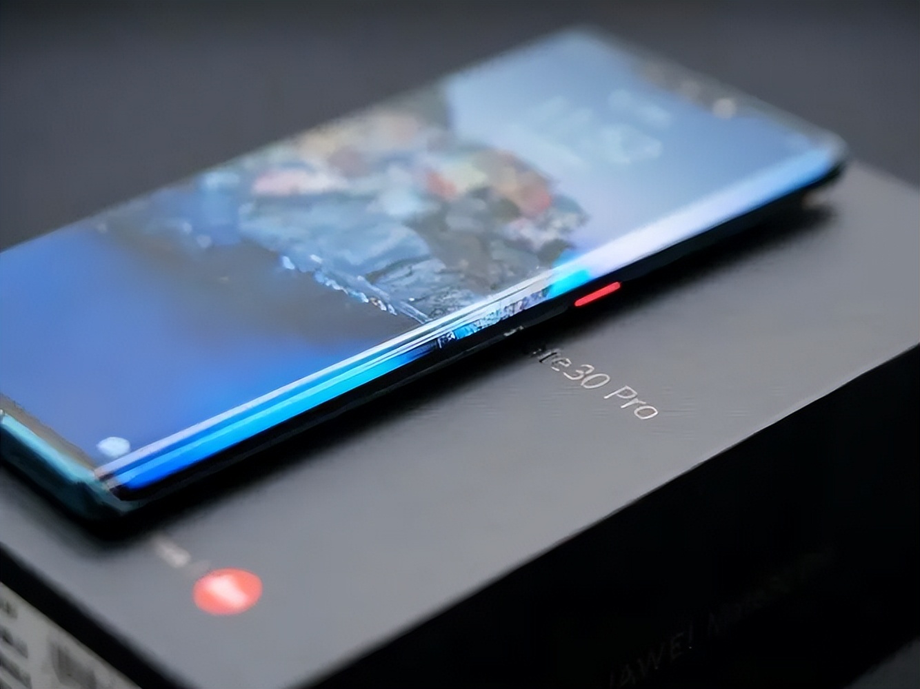 曲面屏的手机好还是直面屏的好,曲面屏手机不好为什么还有人买