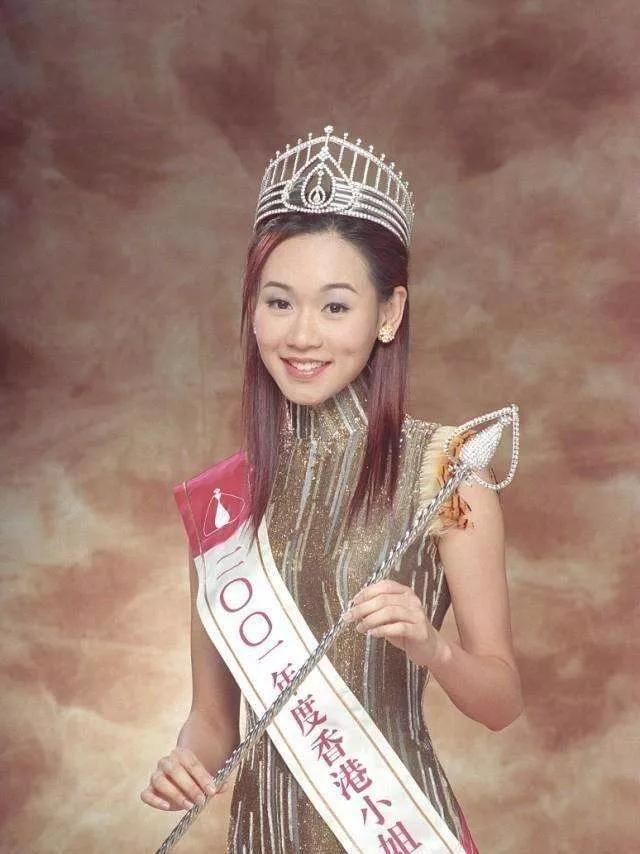 港姐杨思琦一人带俩娃,港姐杨思琦视频