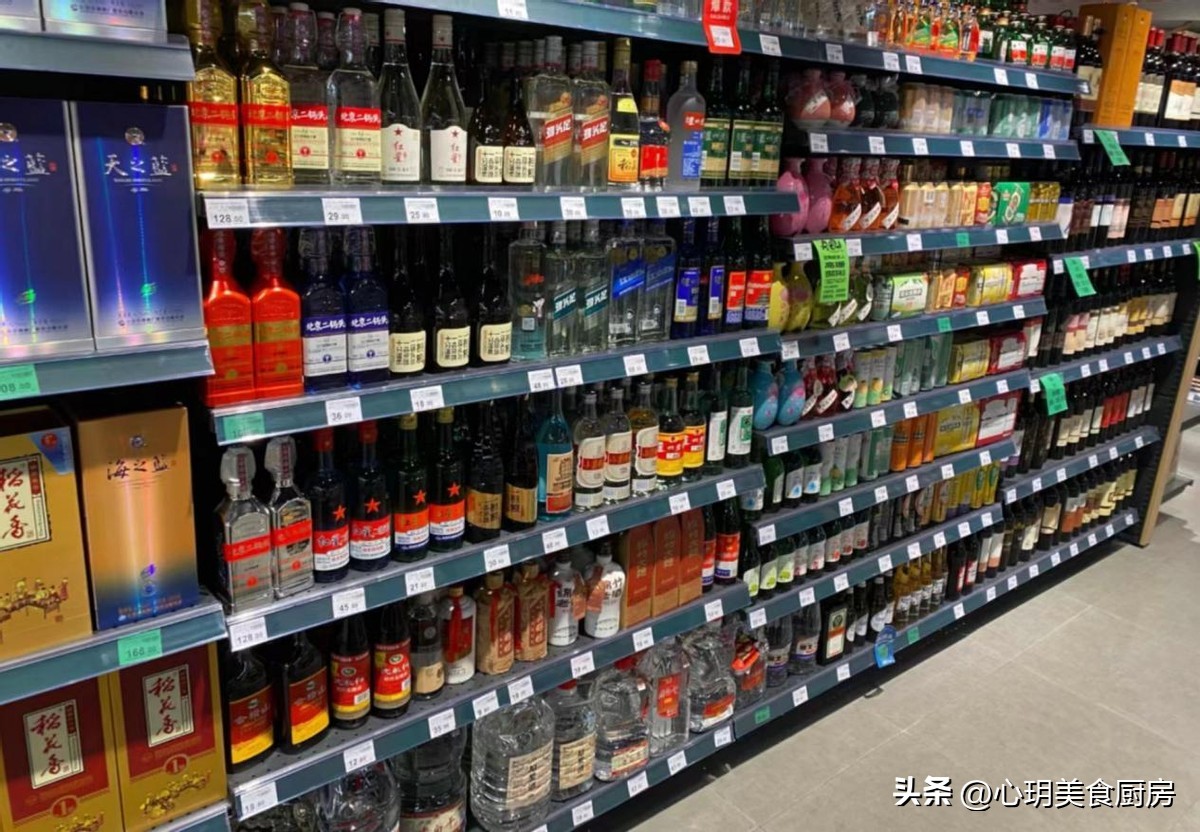 家庭长期存白酒的正确方法,家里存的酒应该放什么地方储存