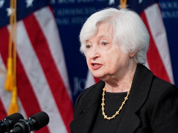 中国增持205亿美债后，美国计划对台提供5亿军援，中方把话挑明