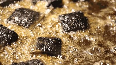 有缘千里来吃“臭”，不用暗号，靠味儿就行