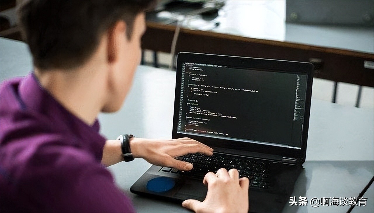 2024高考文科最好的专业,2022高考志愿计算机什么专业好