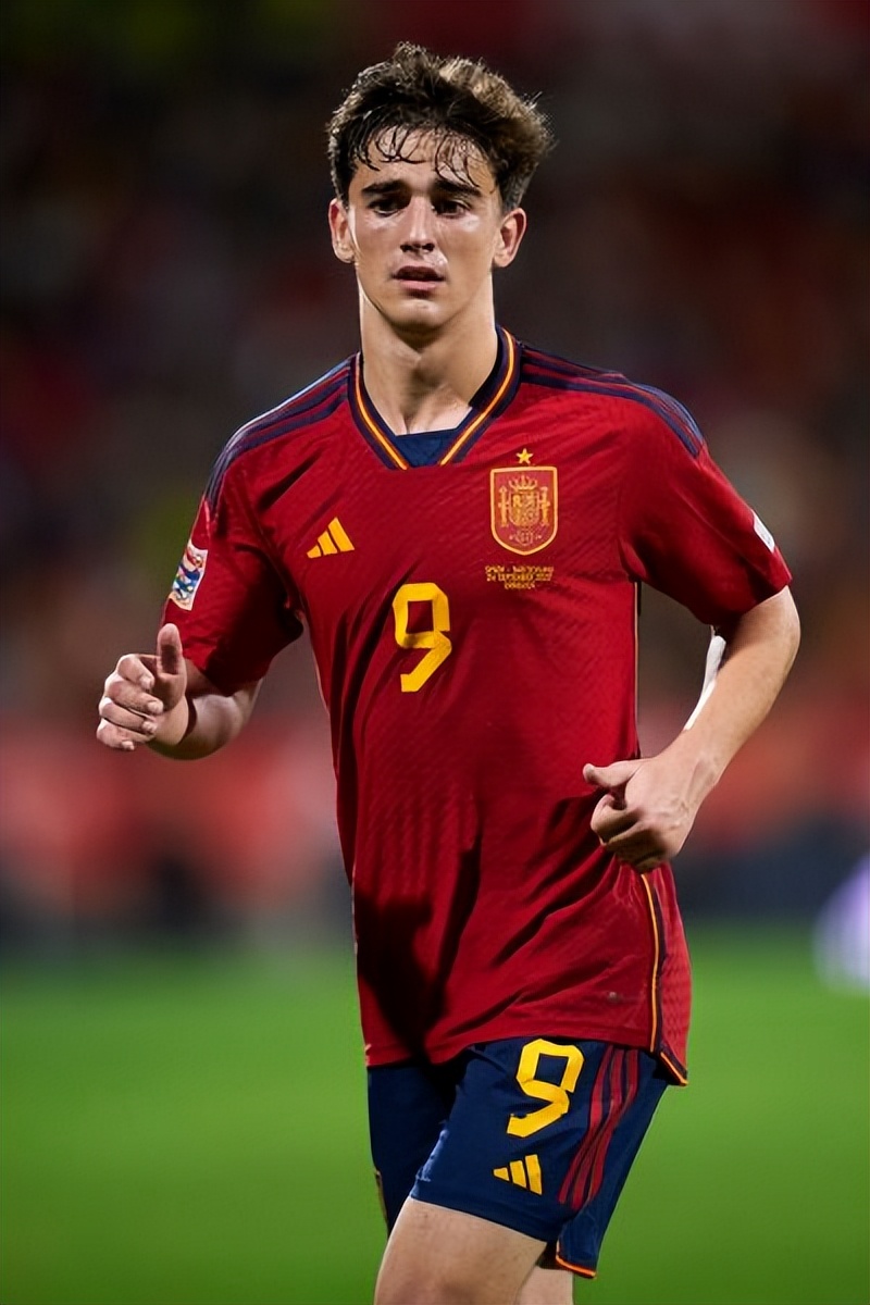 姆巴佩同期数据与梅西c罗对比,22年世界杯梅西和姆巴佩数据对比