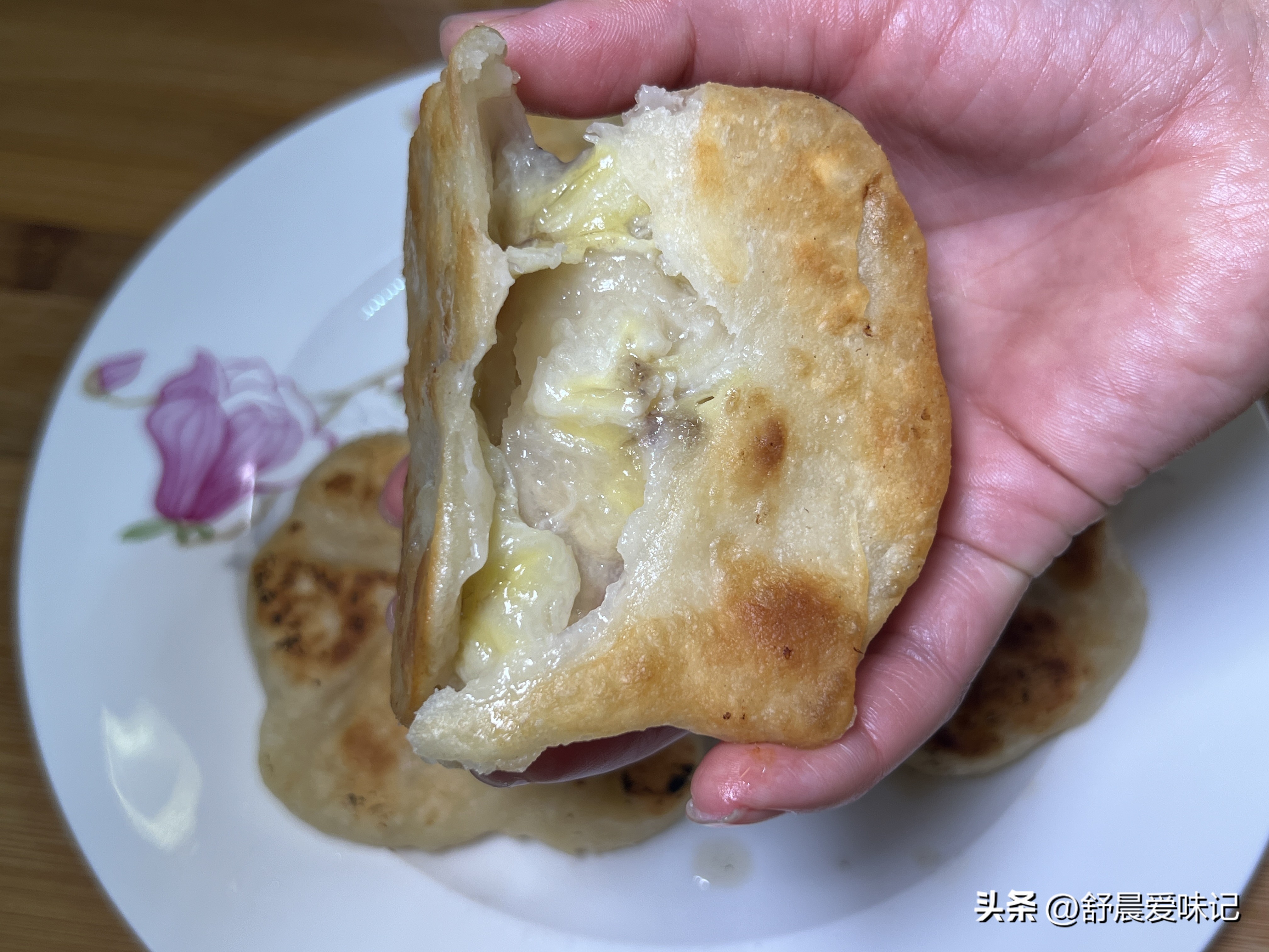 一根香蕉松饼的做法,一根香蕉超简单做美食