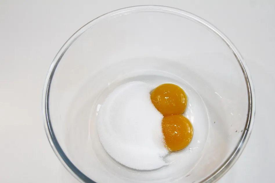 简单无需冷藏好吃的冰淇淋做法,最简单的冰淇淋不用打蛋器