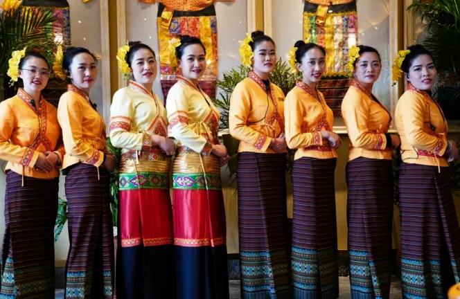 昆明融创文旅城云色傣乡,昆明融创文旅小镇美食推荐