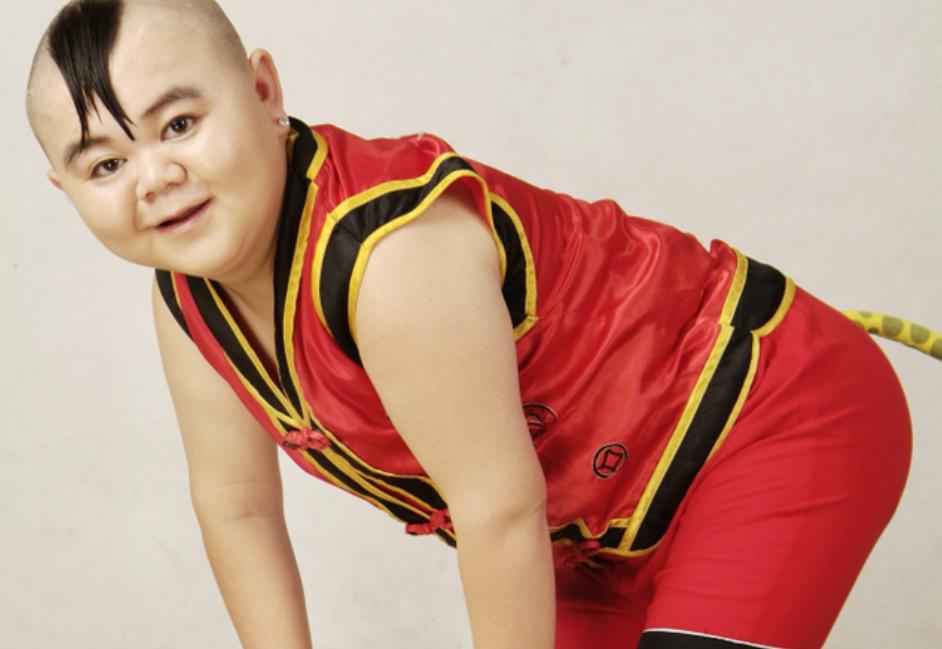 1米2小男人娶1米68老婆,1米2男孩娶26岁漂亮女孩