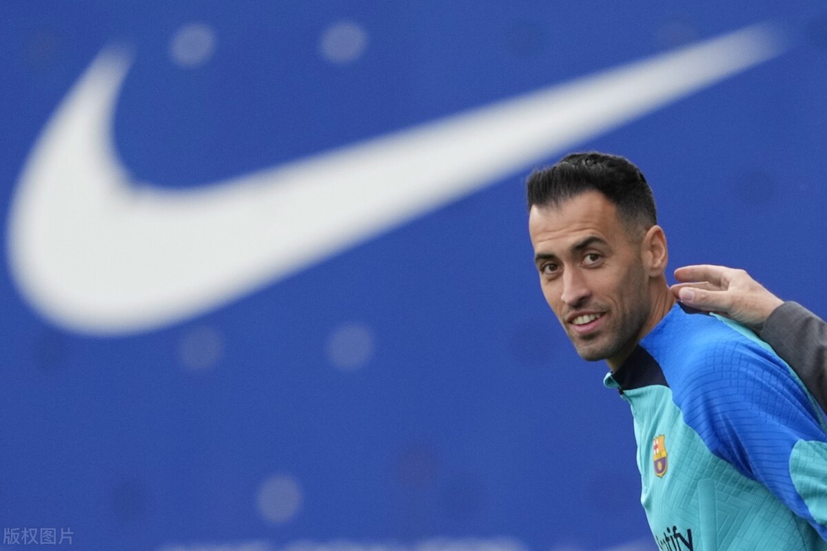 巴萨四个队长全部离队,巴萨三功勋最新消息