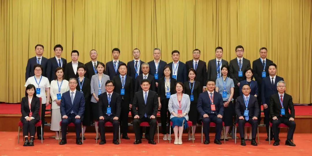 大成参加浙江省第十一次律师代表大会获表彰并当选领导机构成员