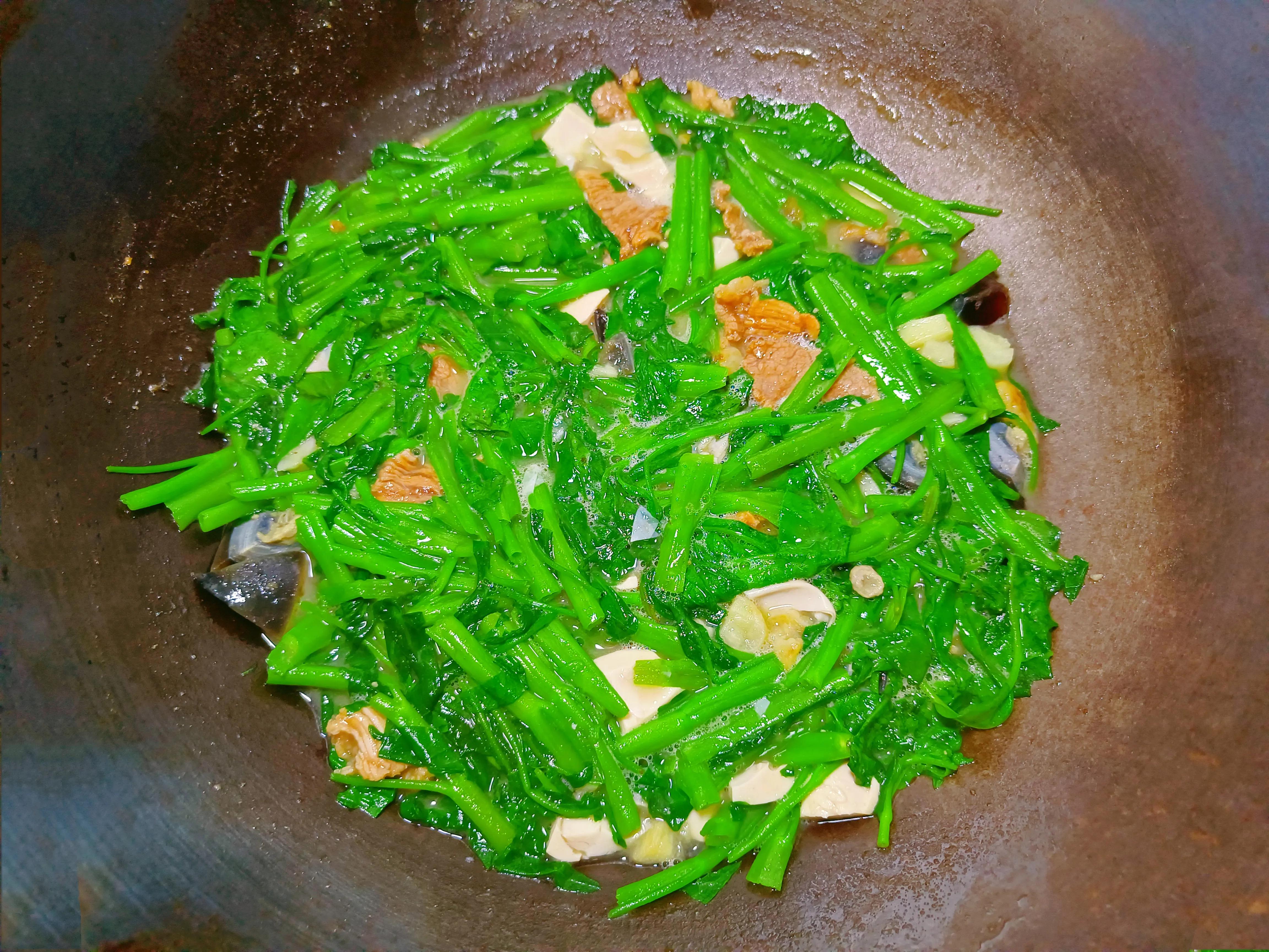 母亲节给爸妈做一顿大餐,母亲节买什么菜做给妈妈吃