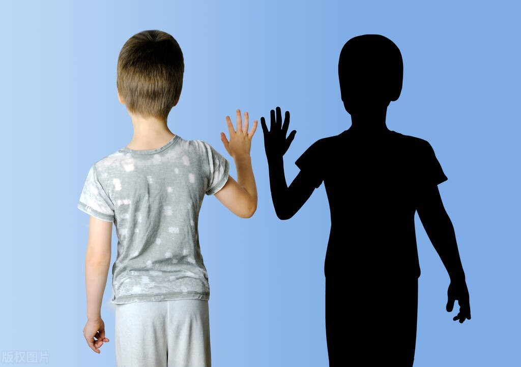 什么是真正的儿童自闭症,假性自闭症和真性自闭症治疗效果