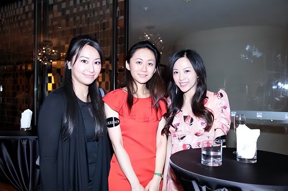 裘锦兰：嫁姐夫独吞13亿遗产，百亿家族独女欠债除夕夜状告继母