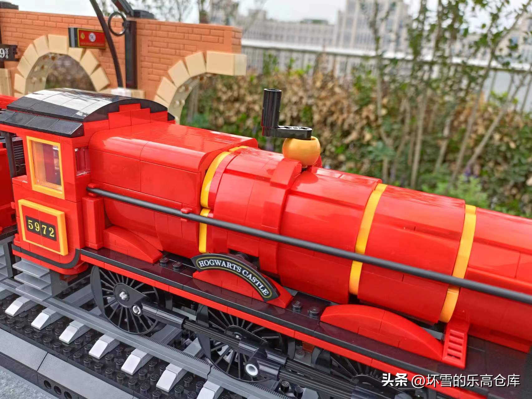 边看哈利波特，边拼乐高：爆肝试玩76405霍格沃茨特快