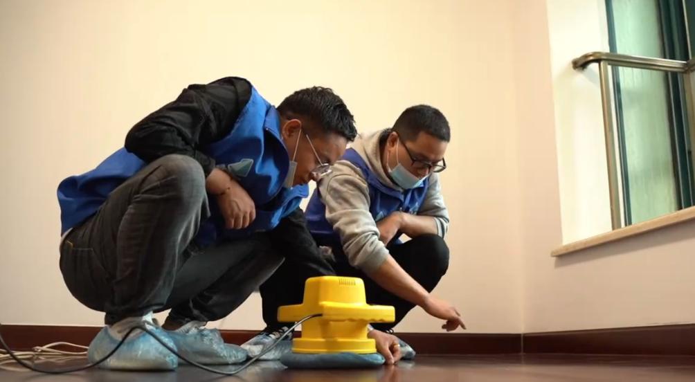 做软装清洗还是做家电清洗,家电清洗跟维修哪个好