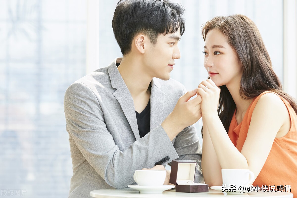 追女生过了暧昧期应该怎么追,追女生怎么度过暧昧期