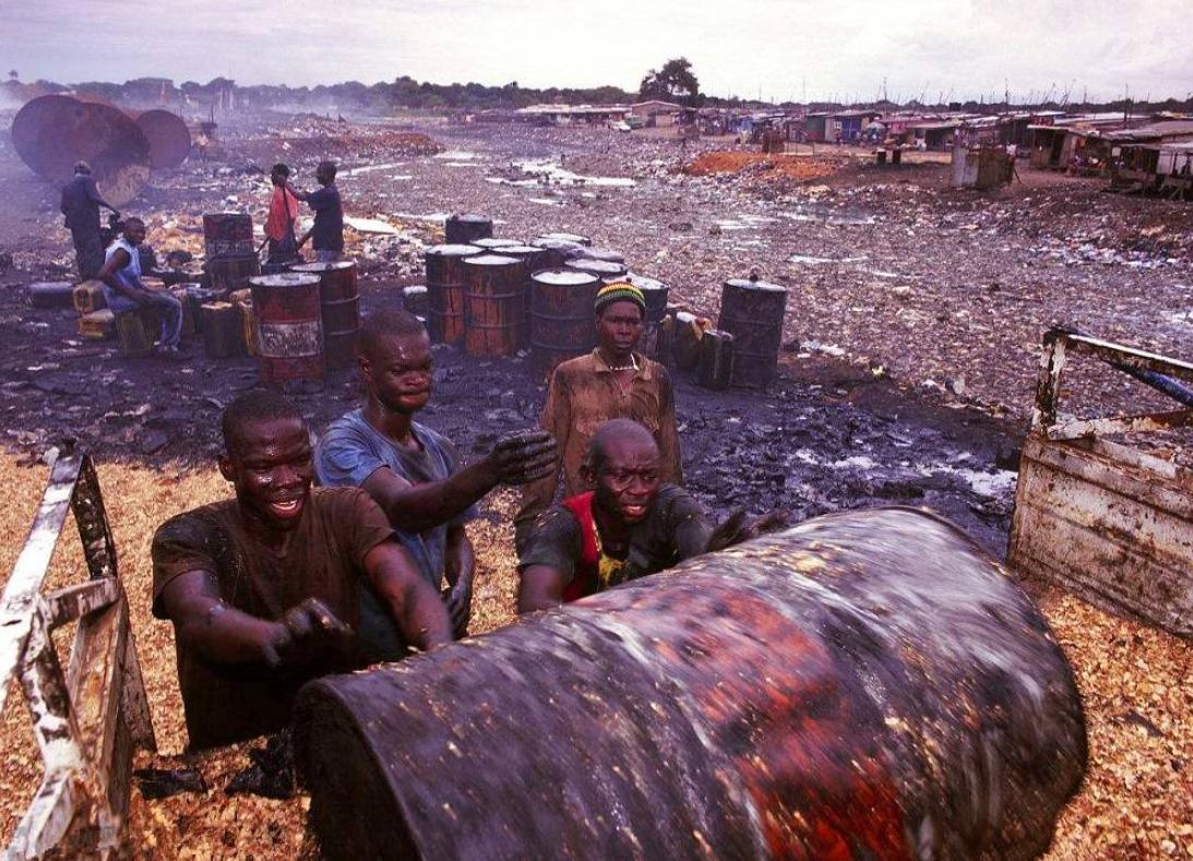 尼日利亚：储油非洲第一，却因诈骗出名，人口2亿，发展却靠中国