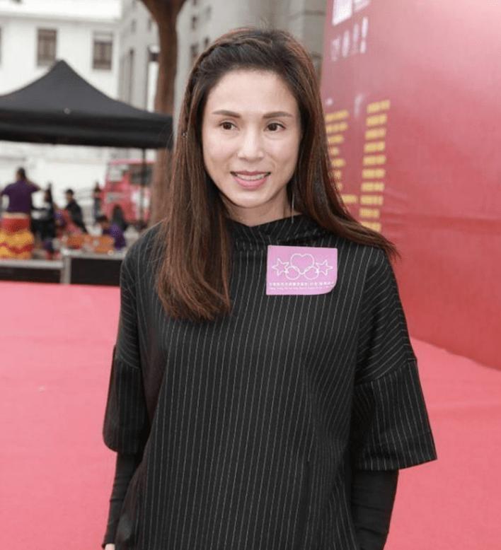 43岁女明星面容老态,被岁月催老容颜的十位女星