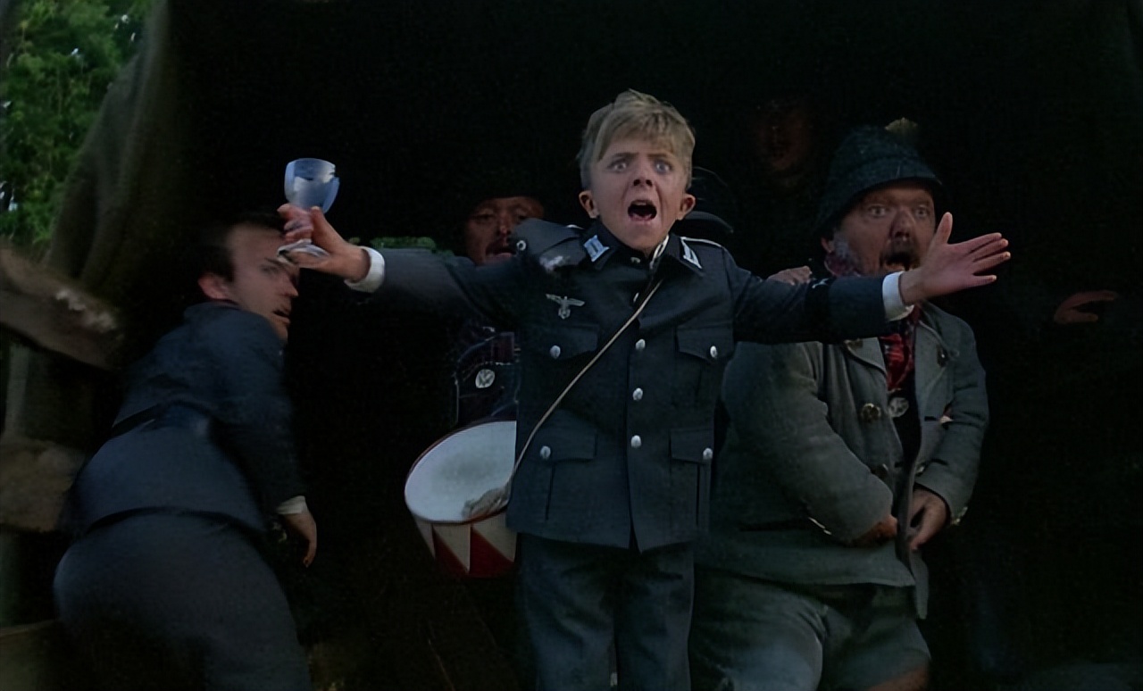 铁皮鼓男孩全集,铁皮鼓逃亡的男孩后续