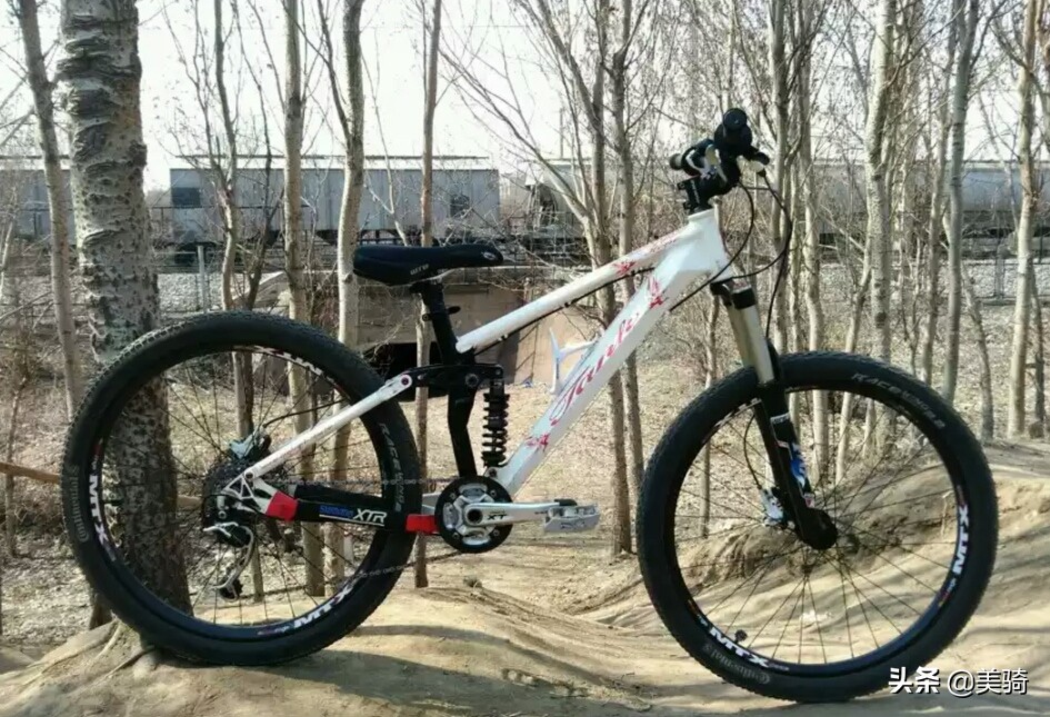 软尾山地车的改装攻略,爆改26寸xc山地车