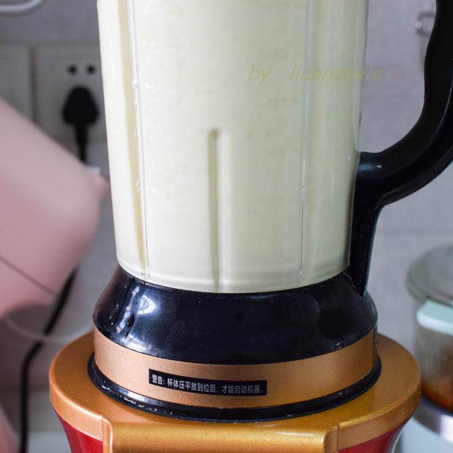 自制鸡蛋豆腐网红做法,自制大豆腐的家常做法