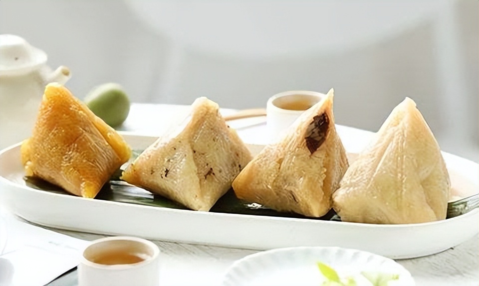 糯米可以当米来煮着吃吗,糯米和米饭哪个营养好