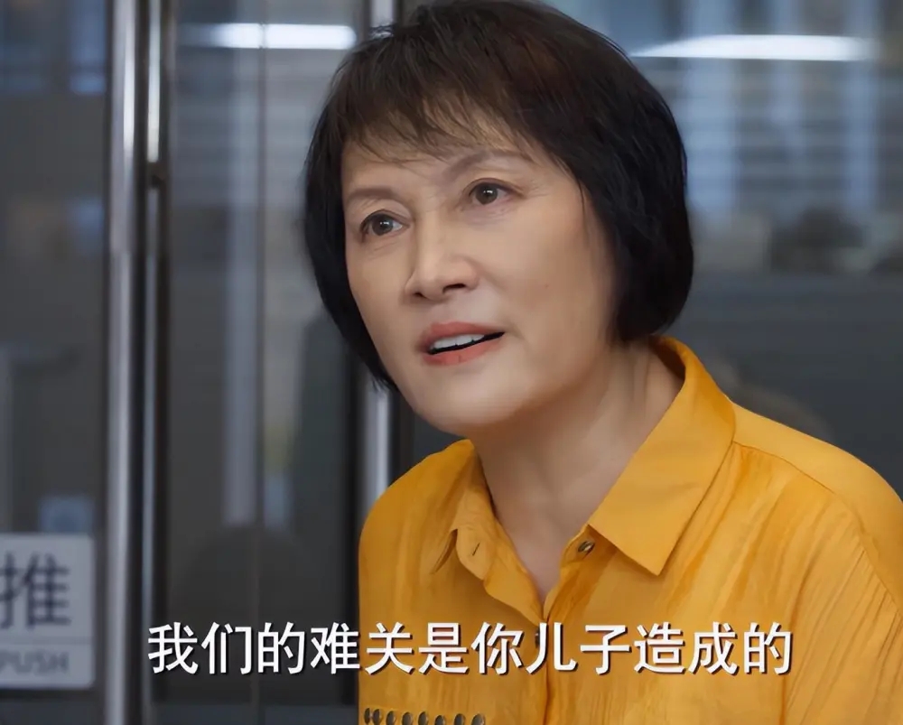 阔别内娱22年，一回归就成“妈圈顶流”，这位“挂历女神”有多牛