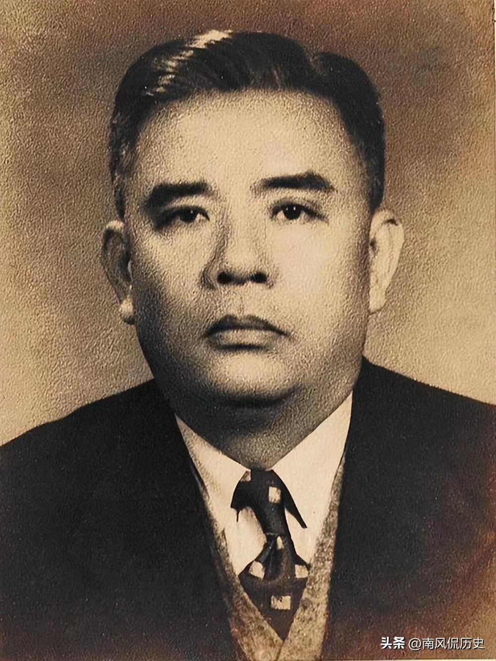 戴笠死后军统改为保密局，毛人凤是如何坐上保密局局长的位子？