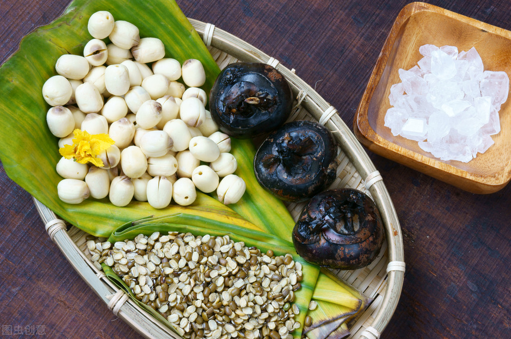 长在土里的水果你能说出几个,有哪几种水果是长在土里的