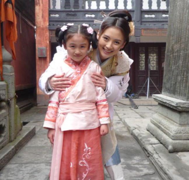 盘点10位童星今昔对比,10位长残的童星今昔对比合集