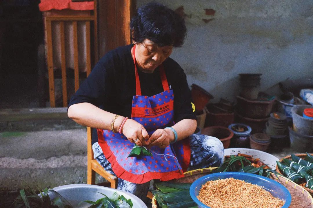20多年的老味道！这里粽叶正飘香~