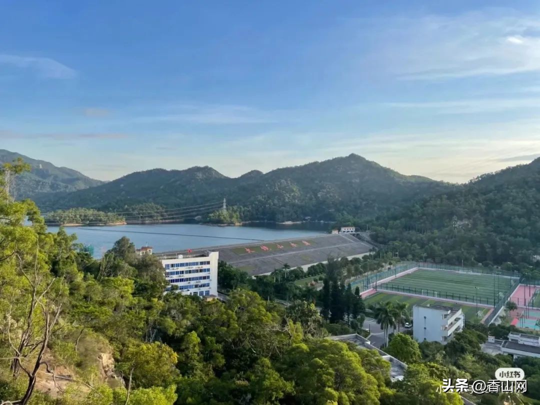 珠海香山湖公园云山栈道一游,珠海香山云道风景太美了