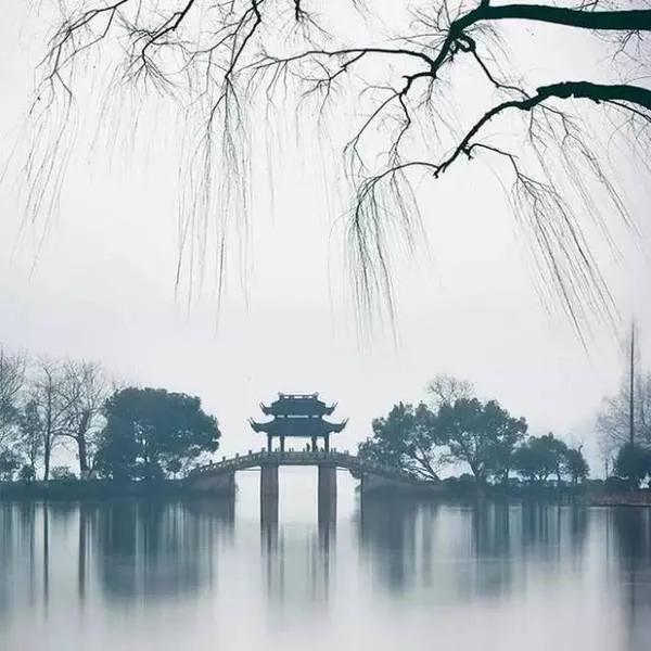 西湖美景图片真实壁纸,杭州西湖风景壁纸全屏